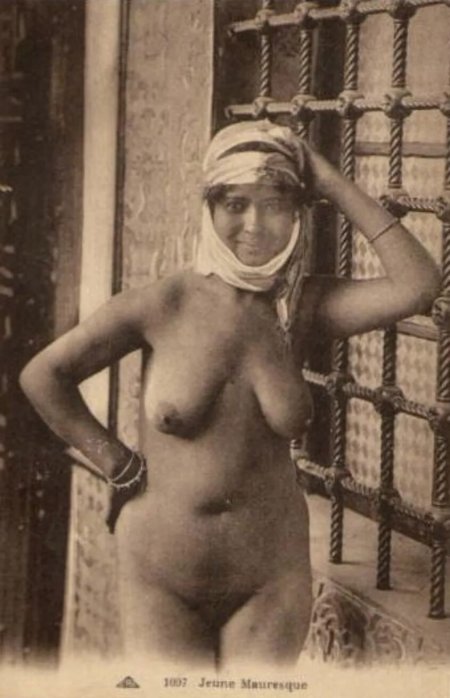 Naked Arab retro Mauresque