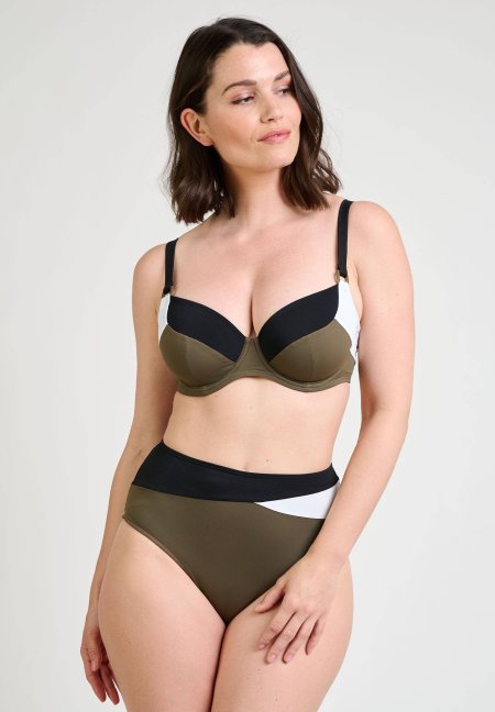 Sabrina Laporte - lingerie show Feb 2019