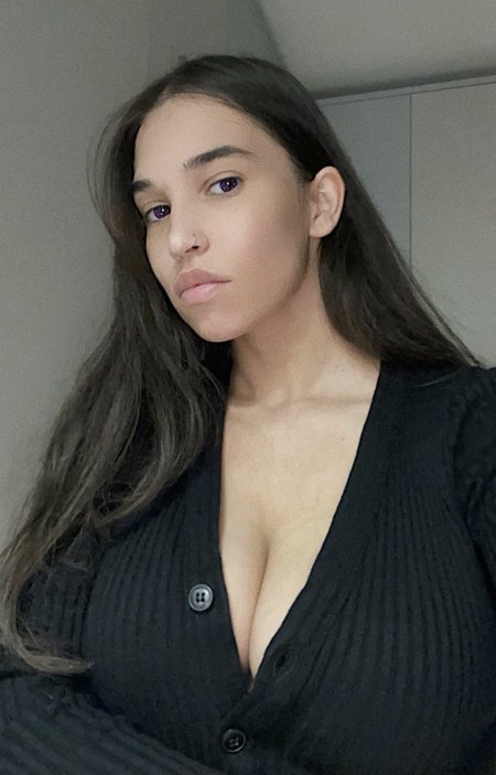 Kamilla Karieva busty