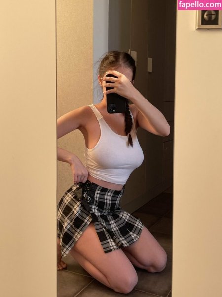 Kamilla Karieva boobs