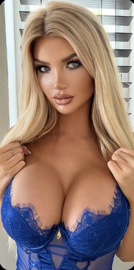 Annalisa Christiane naked