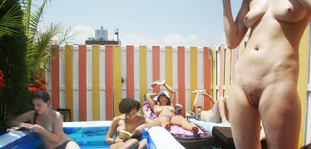 Family nudism in a water park