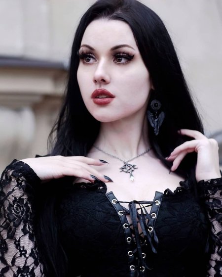 Gothic angel Ekaterina Lesina