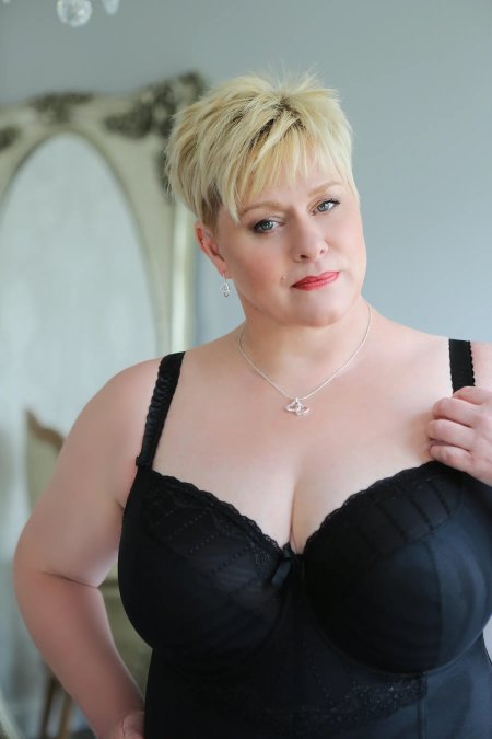 Curvaceous Boudoir Gallery