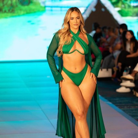 Marissa du bois photo