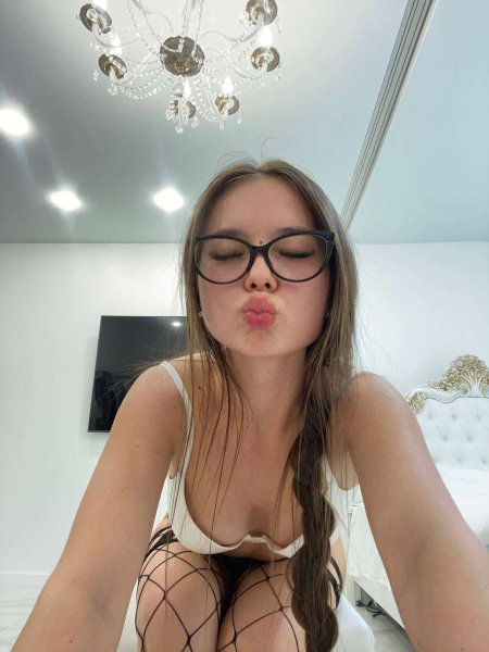 Oksana Saldyrkina onlyfans 2020