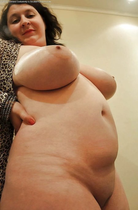 Fat-assed Elena Marus naked