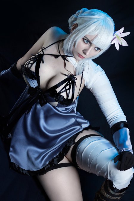 Kaine Cosplay