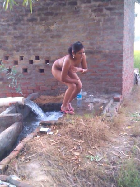 Indian Village Aunties Bathing Naked