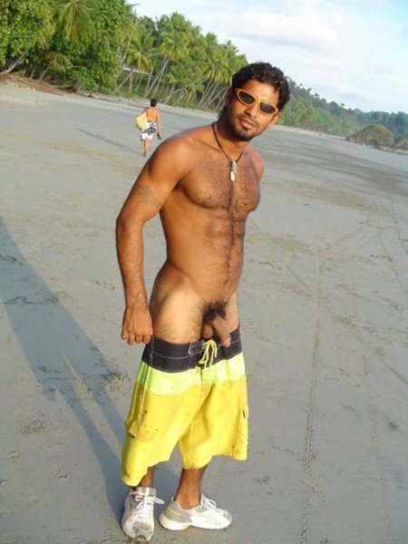 Handsome naked Arab guys
