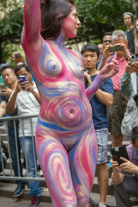 Body painting girls