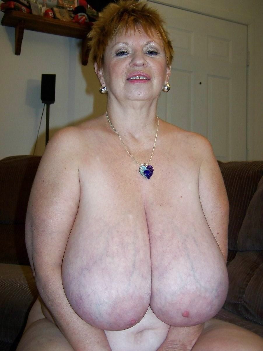Granny Big Boobs Naked - 44 porn photo