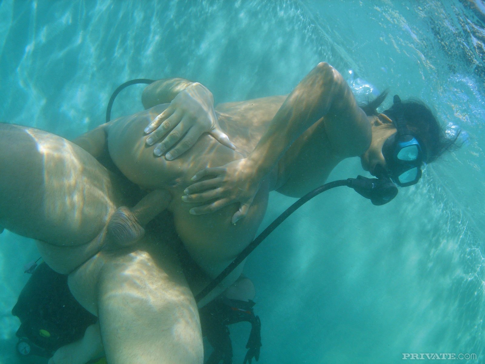 Underwater porno