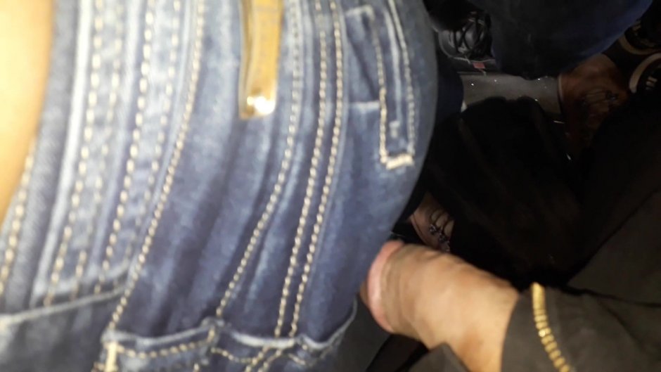 Encoxada_cum_big_asses_concert_14_omg_culasos