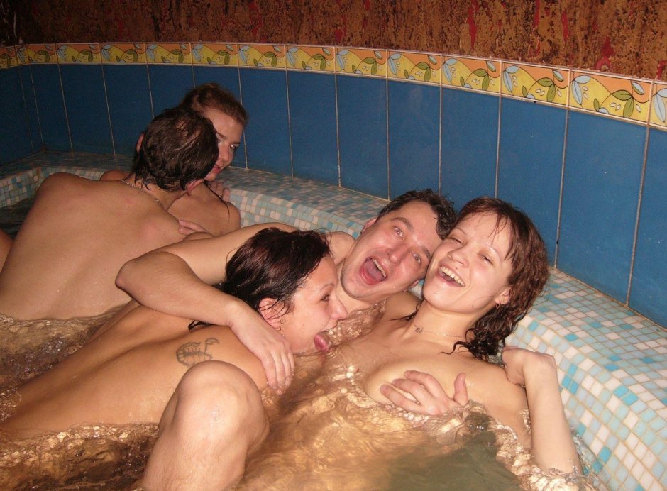 Naked swingers in the Ban Private