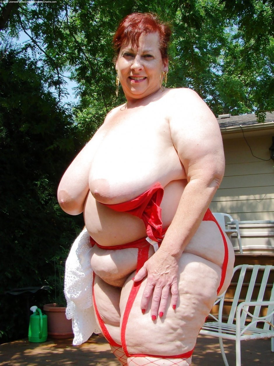 Mours are fat grandmothers