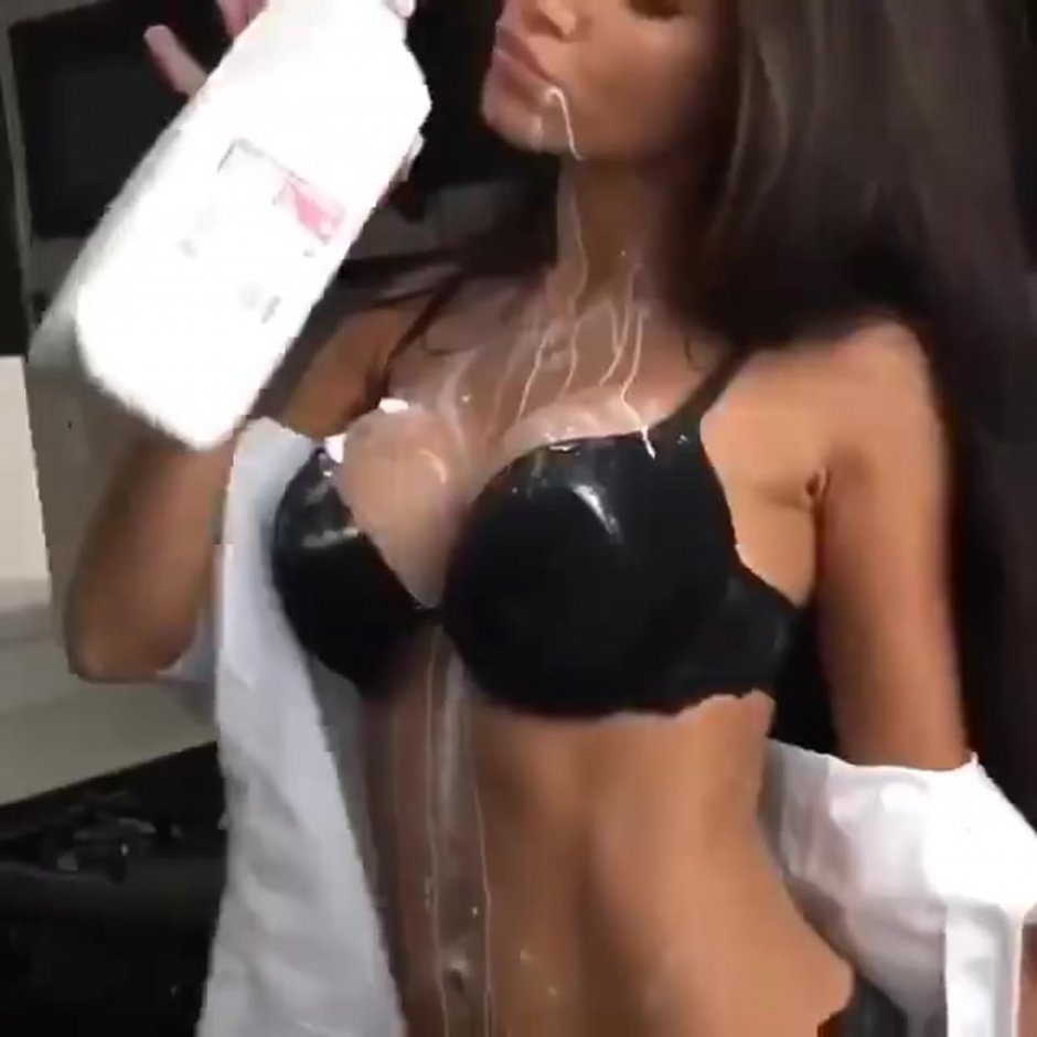 Naked women in the train compartment