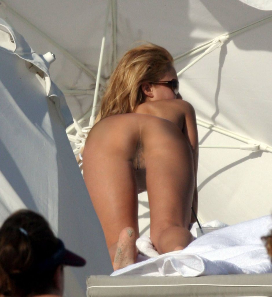 Jessica Alba Naked in Cinema