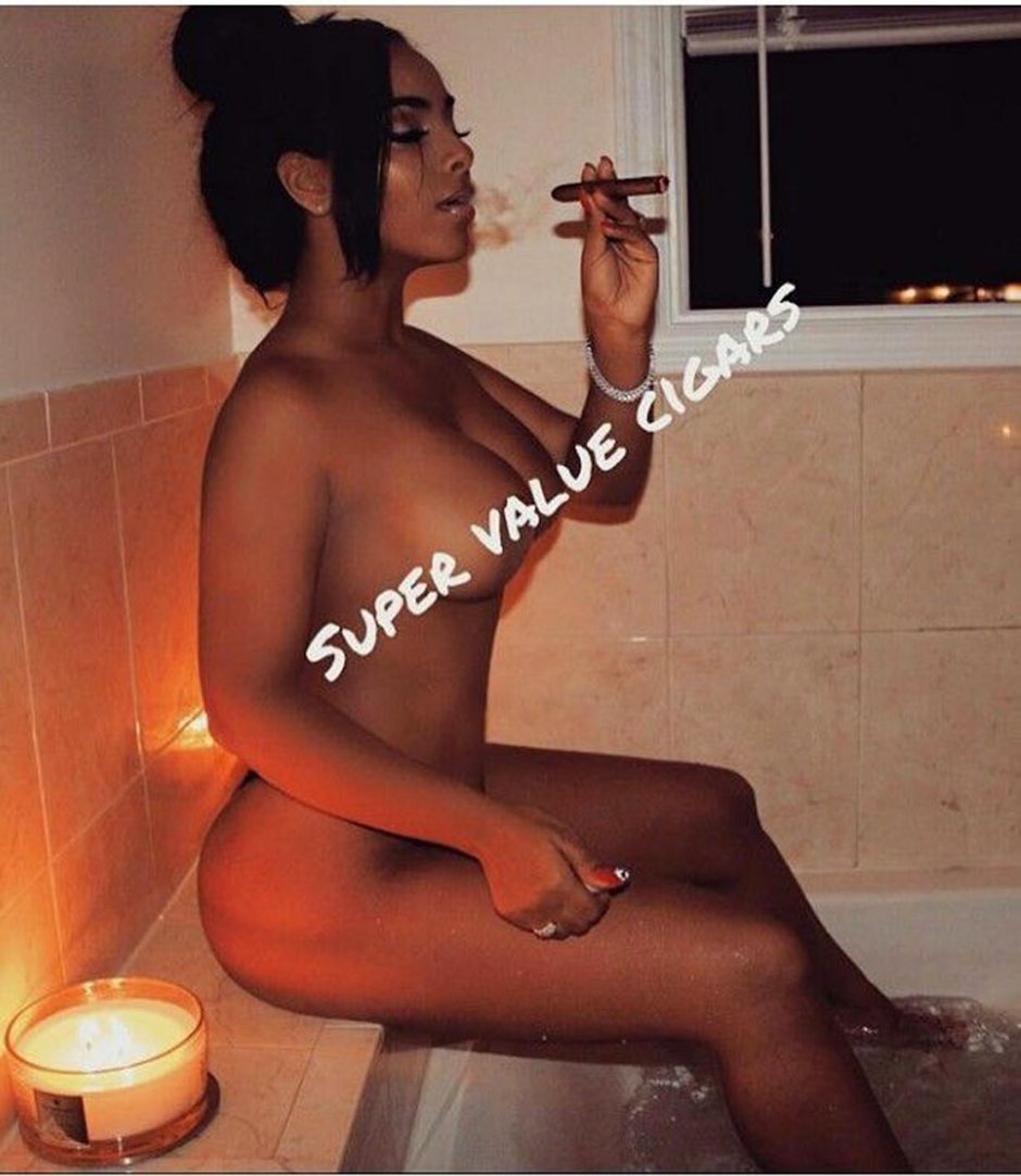 Ayisha Diaz Model