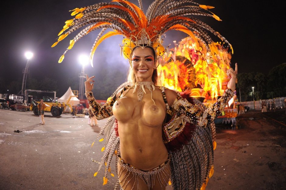 Carnival in rio de janeiro tits