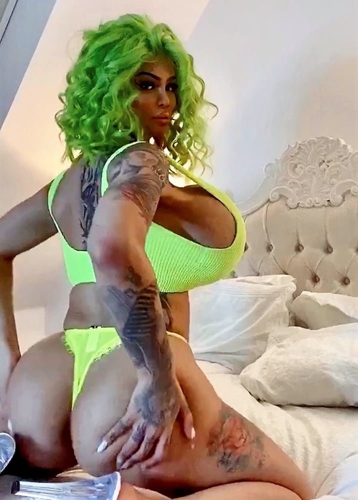 Nicky Valentina Rose (Nicki Valentina Rose)