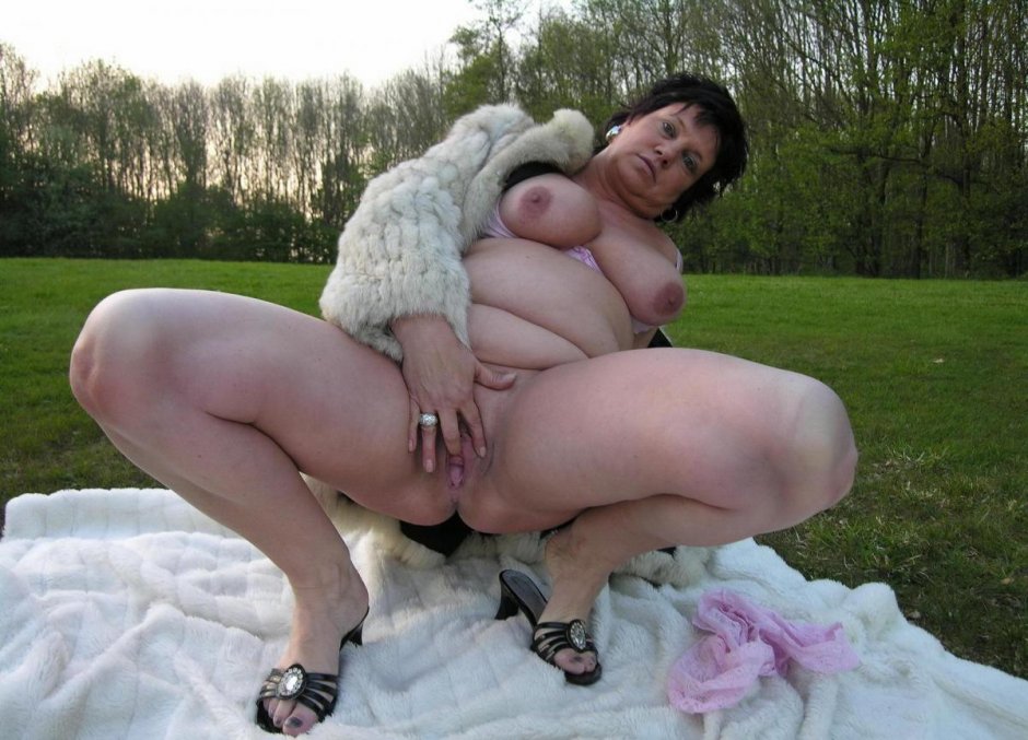 Big Pussy Mature Fatty in nature