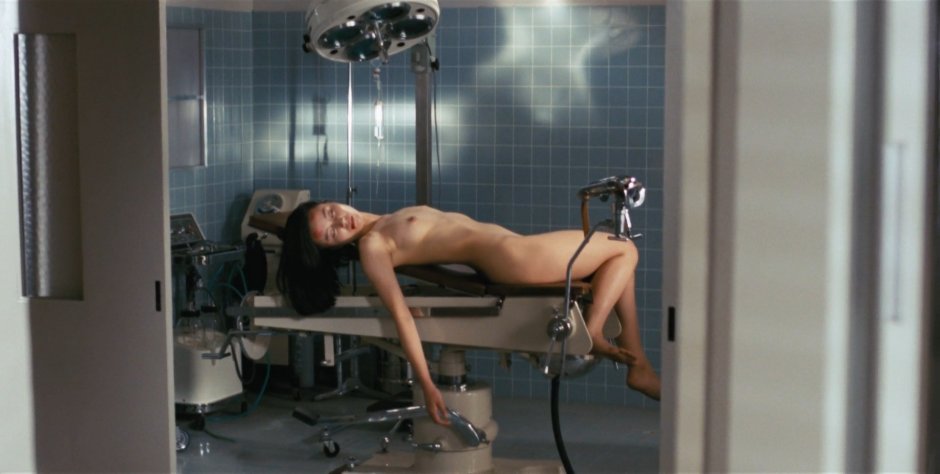 Naked actress Devon Aoki