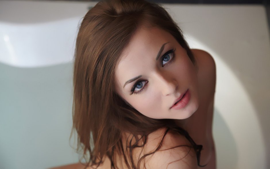Beautiful girls suck