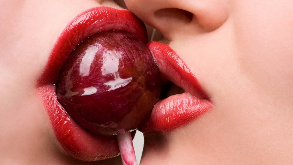 Women's lips