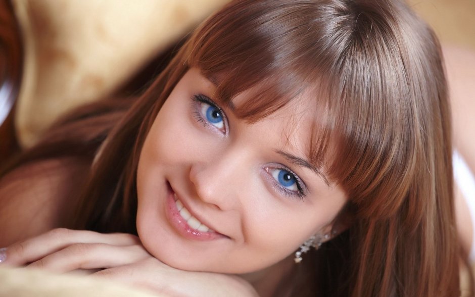 Blue -eyed girls