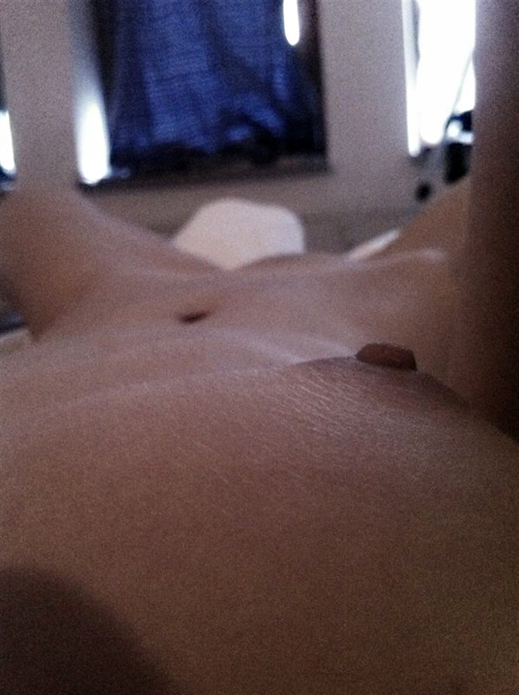 Naked Lena Mayer Aiklaud