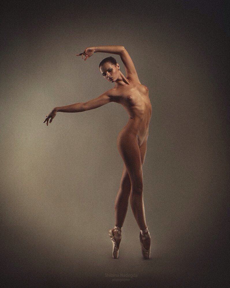 Oksana Kardash ballerina naked