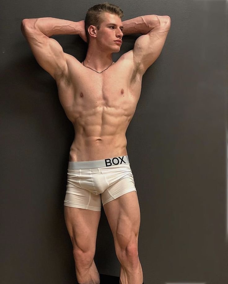 Ernesto Moran. Patrick Crough