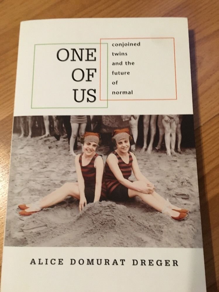 Siamese twins suck