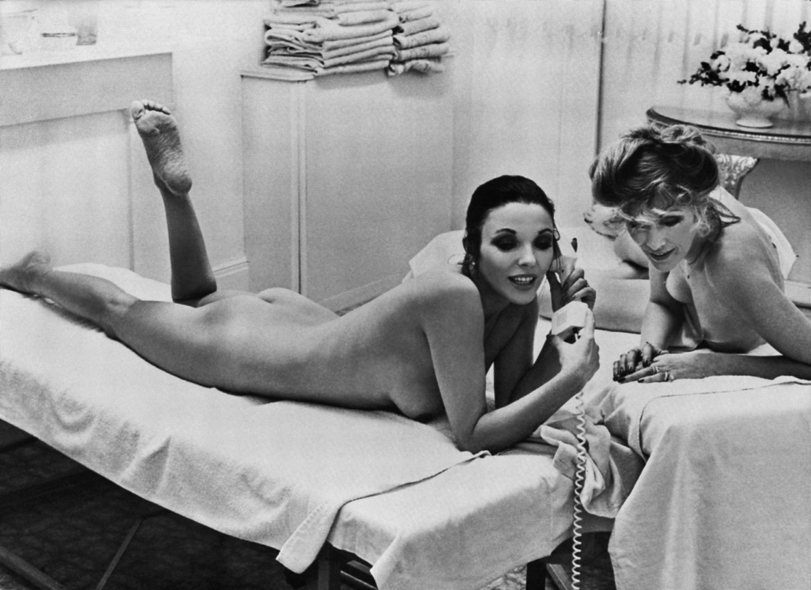 Antique Erotica Joan Collins - Joan Collins - 19 porn photo