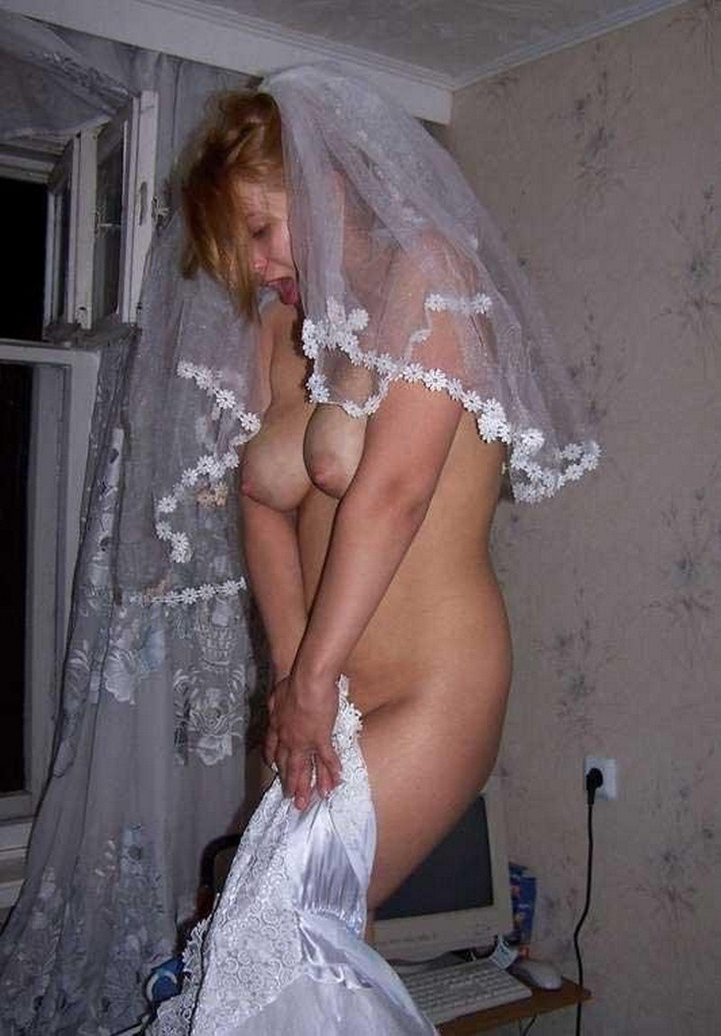Rita Faltoyano bride naked