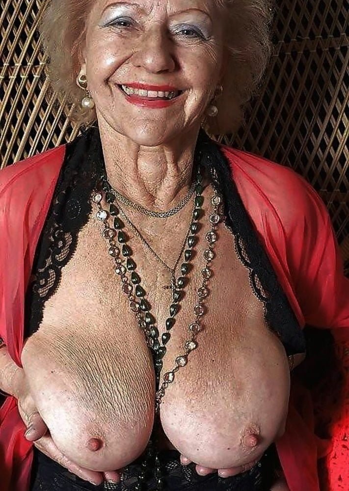 Big Saggy Granny Tits - Huge Saggy Granny Tits - 44 porn photo