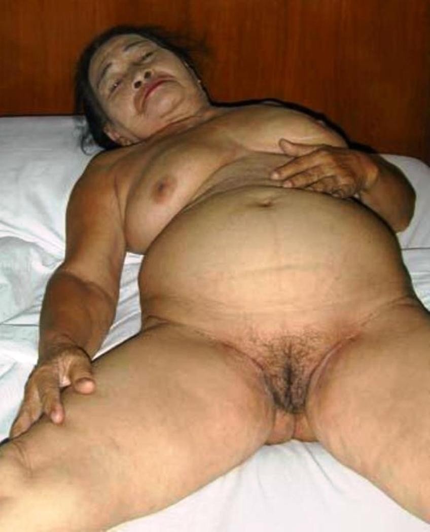 Naked Chinese old women
