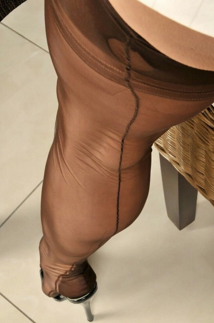 Laura Jason Nylon