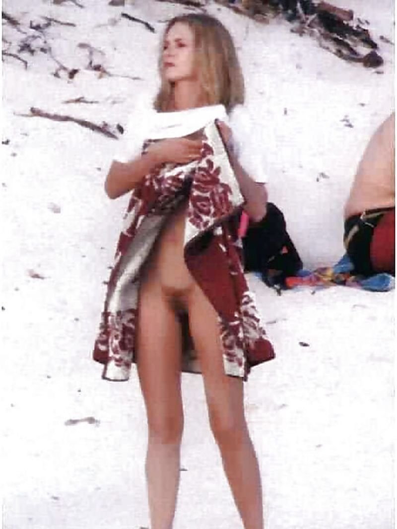 Um Thurman in Youth Nude