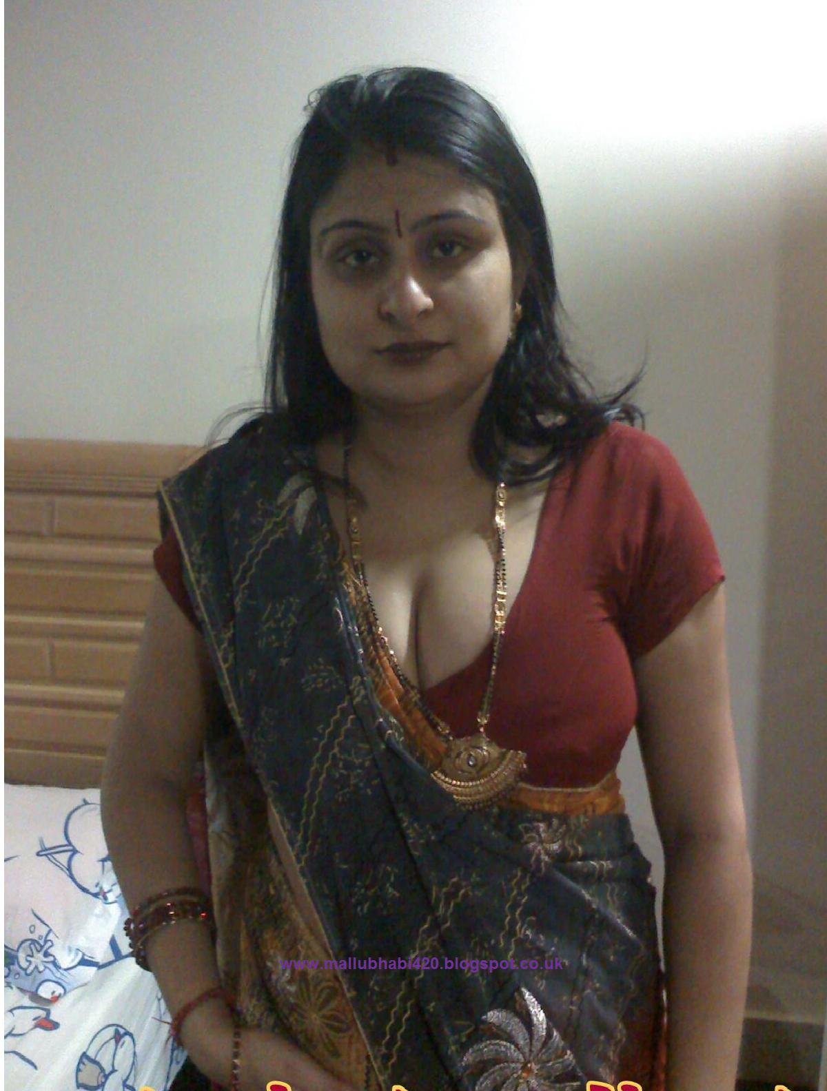 India Auntie Nagi Photo - Indian Aunty Hot - 60 porn photo