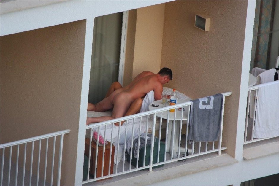 The wife opened the door naked
