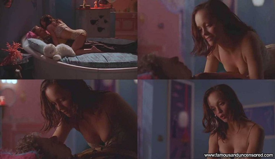 Erotic scene with Inbar Lavi