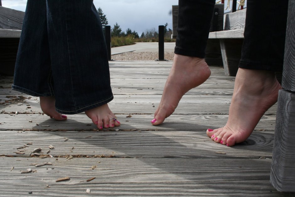 Barefoot 02
