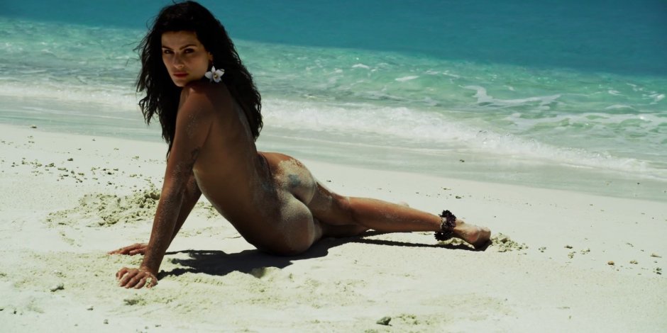 Model Isabelle Gular Naked