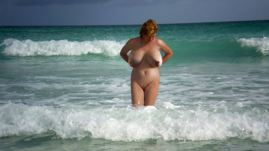 Naked mature bbw on the beach
