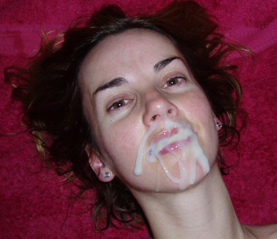 Cum in a mature mother on his face