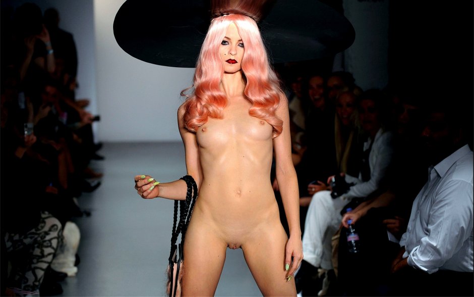 Charlie Le Minda Charlie Le NakeD