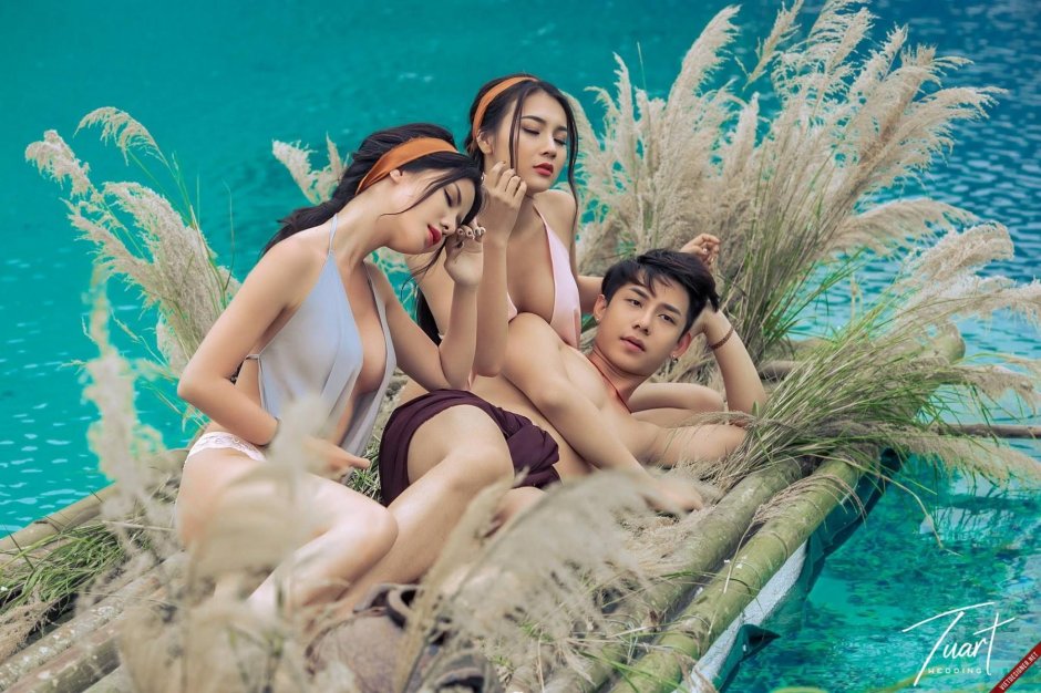 Vietnamese beauties Naked lesbia