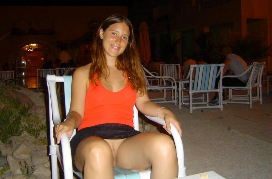 Teen flashing no panties amateur